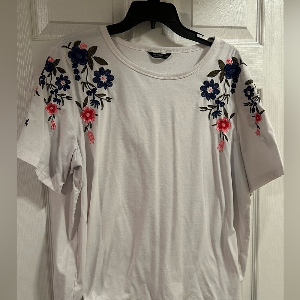 Women’s blouse